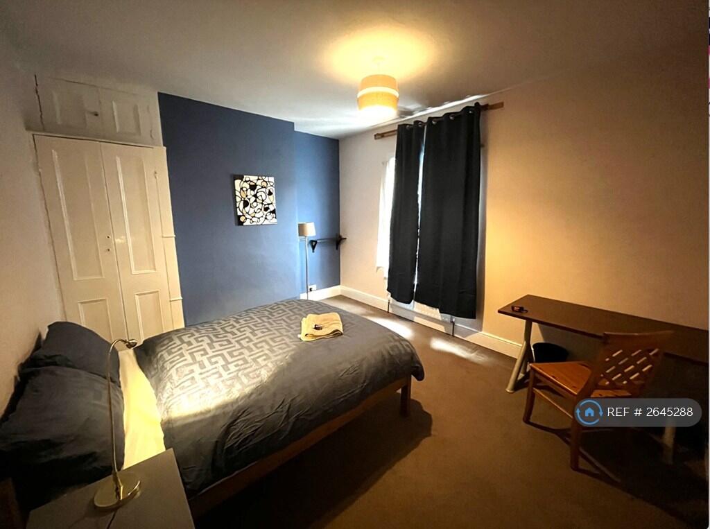 Room 4 