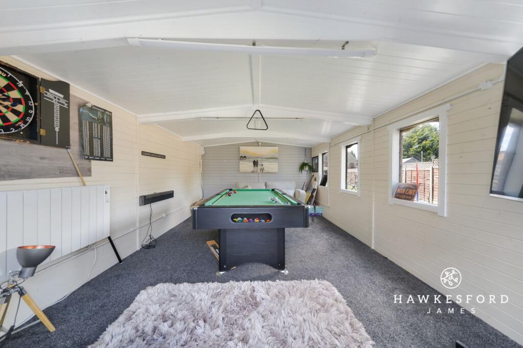 Church Road, Tonge - Garden cabin