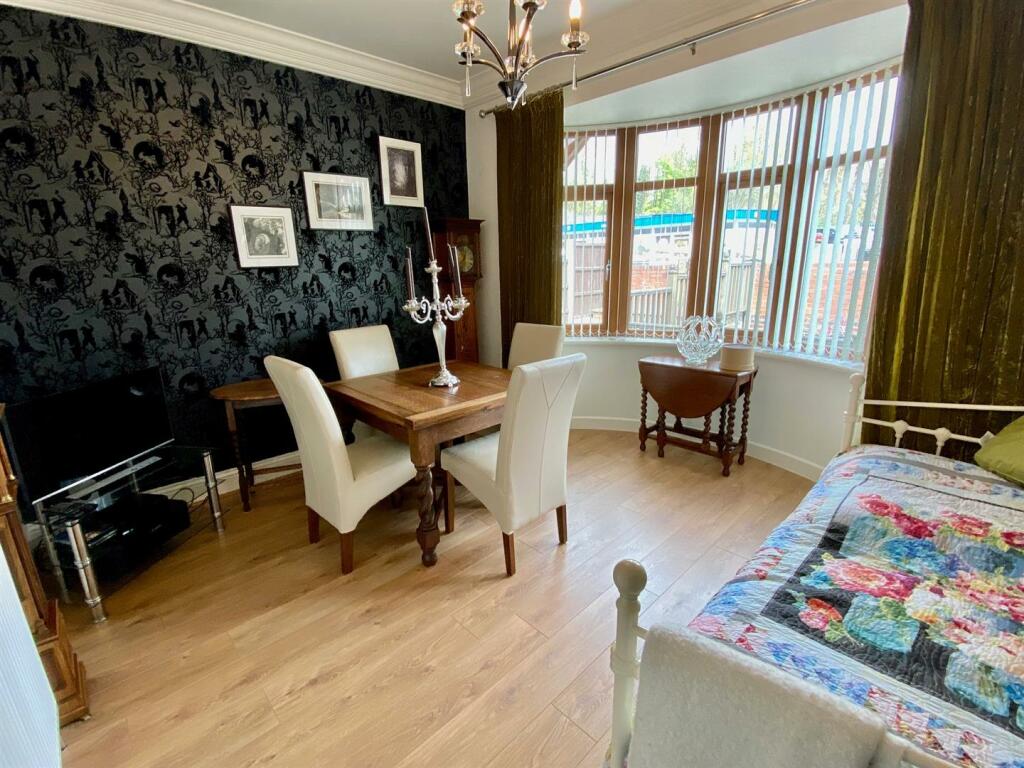 Hudds road 1 bed 2-dining room.jpg