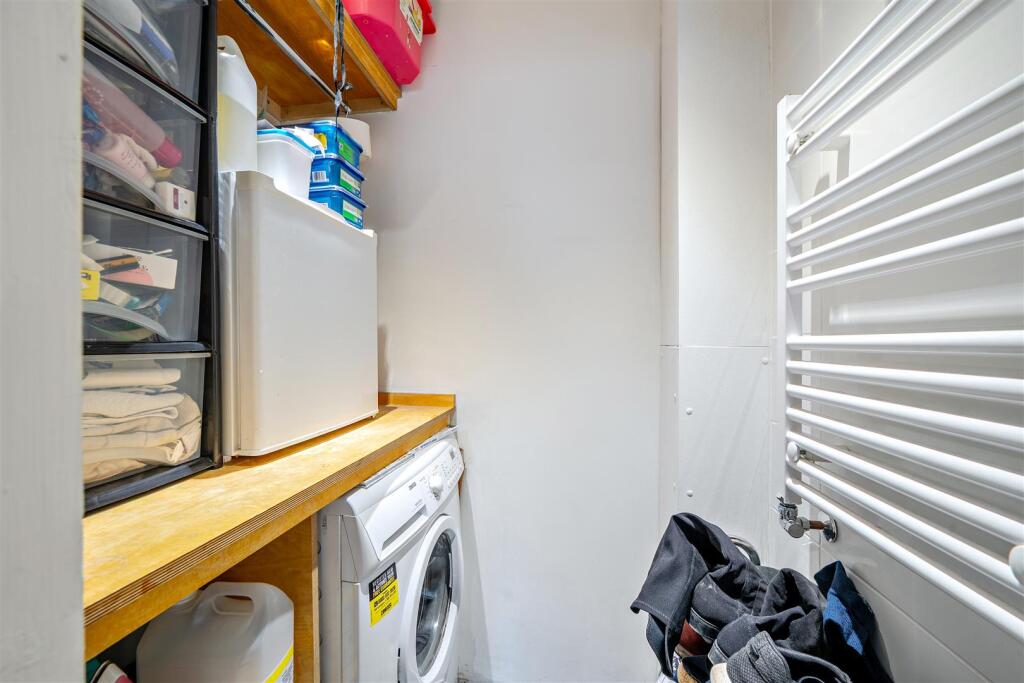 1303527-8-6846d54b53cc7.jpg