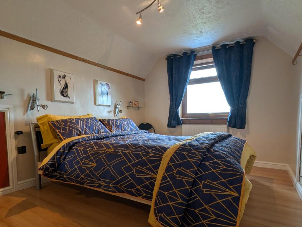 Bedroom One.jpg