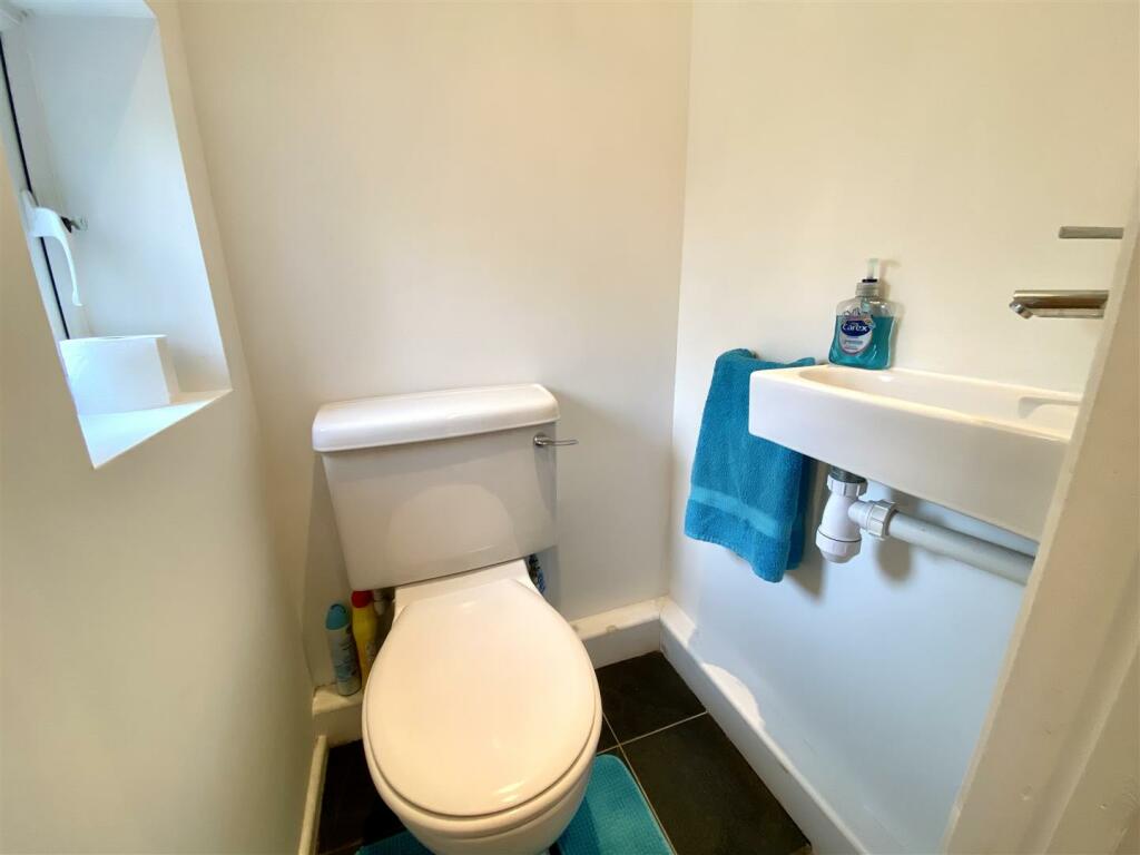 GROUND FLOOR WC