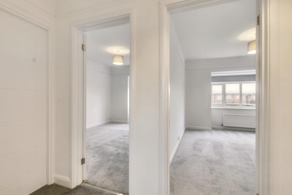7.hallway.jpg
