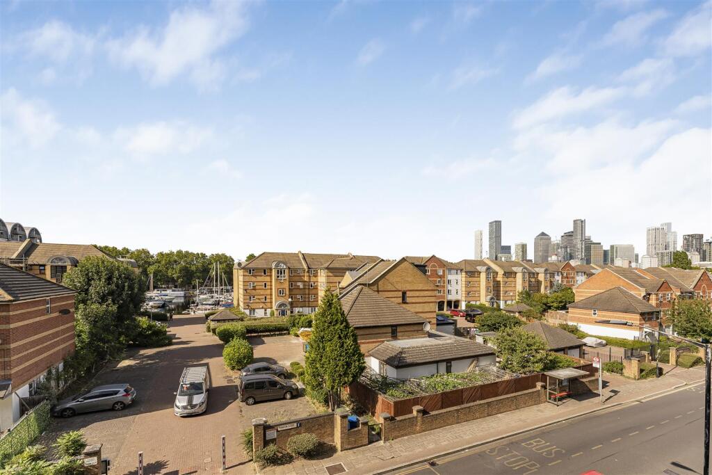 Harbourside Court