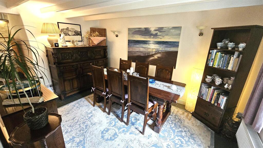 Dining Room.jpg