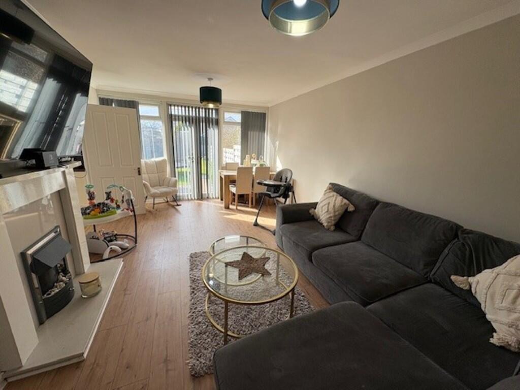 lounge 3