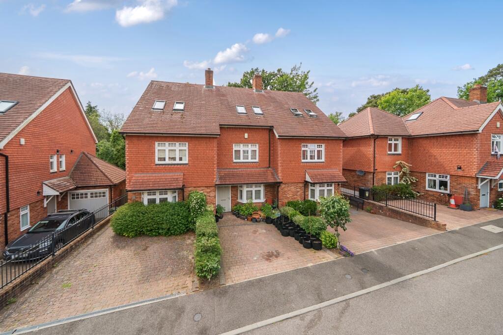 1298197-1-682e026...