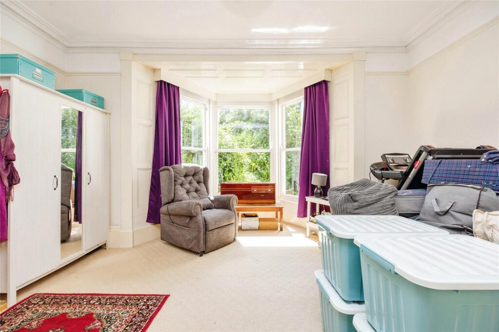 Main Bedroom