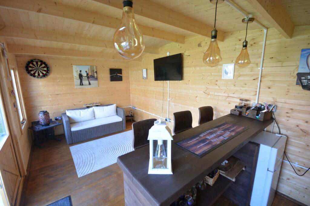 CABIN/BAR