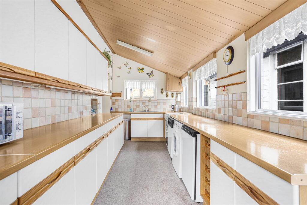 Kitchen Wolsey Road.jpg