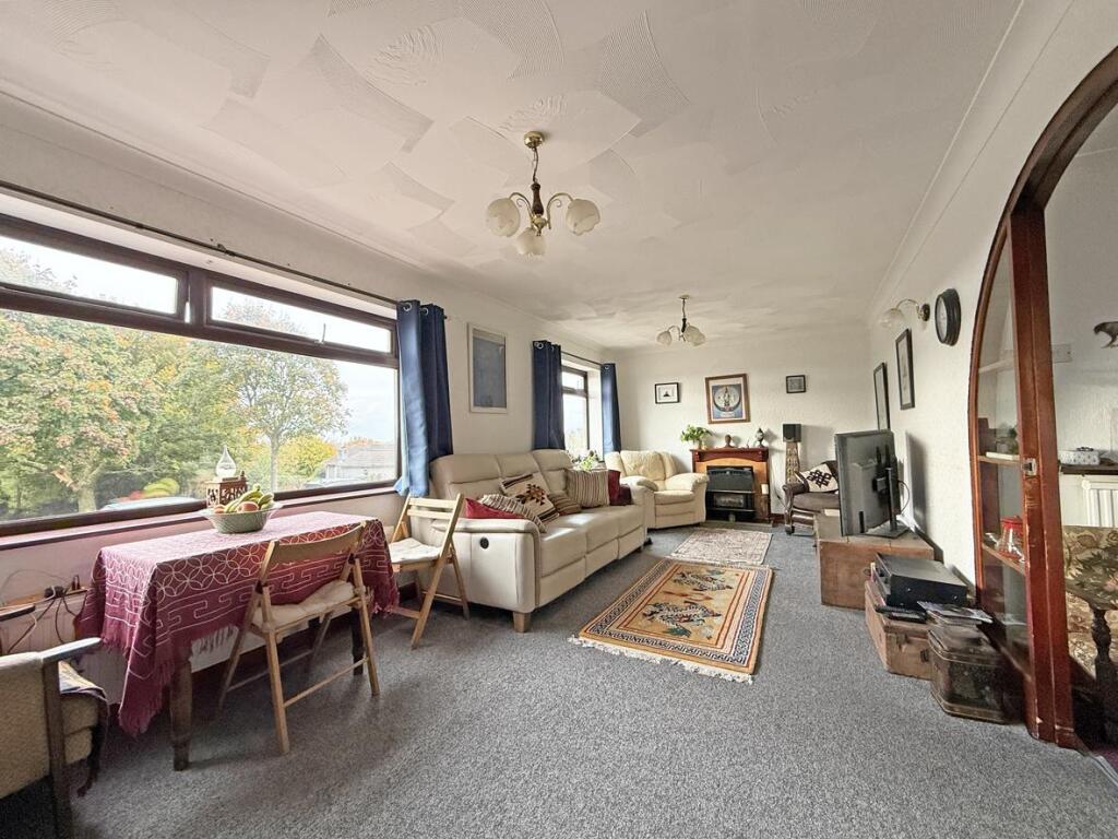 Combley Drive 9 - Living Room 3.jpg