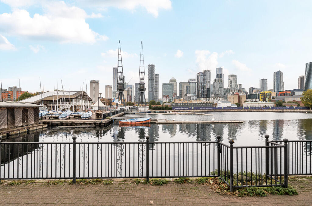 1360588-11-68d668...