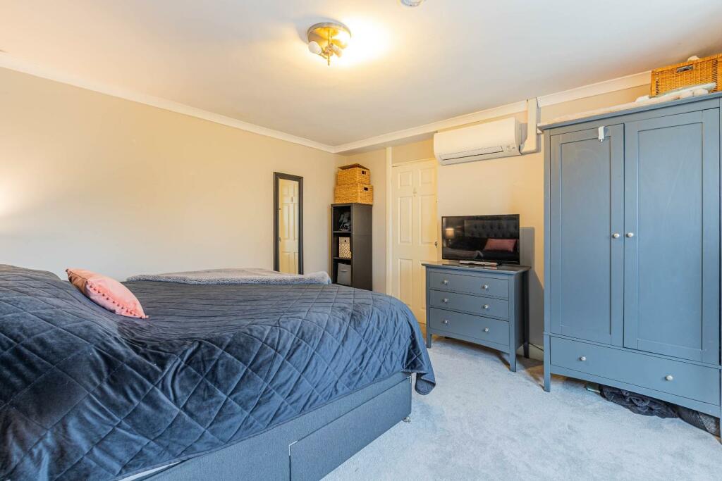 Llwyn Y Pia Road 50-30.jpg