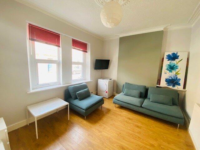 6 Bedroom Student Accommodation.