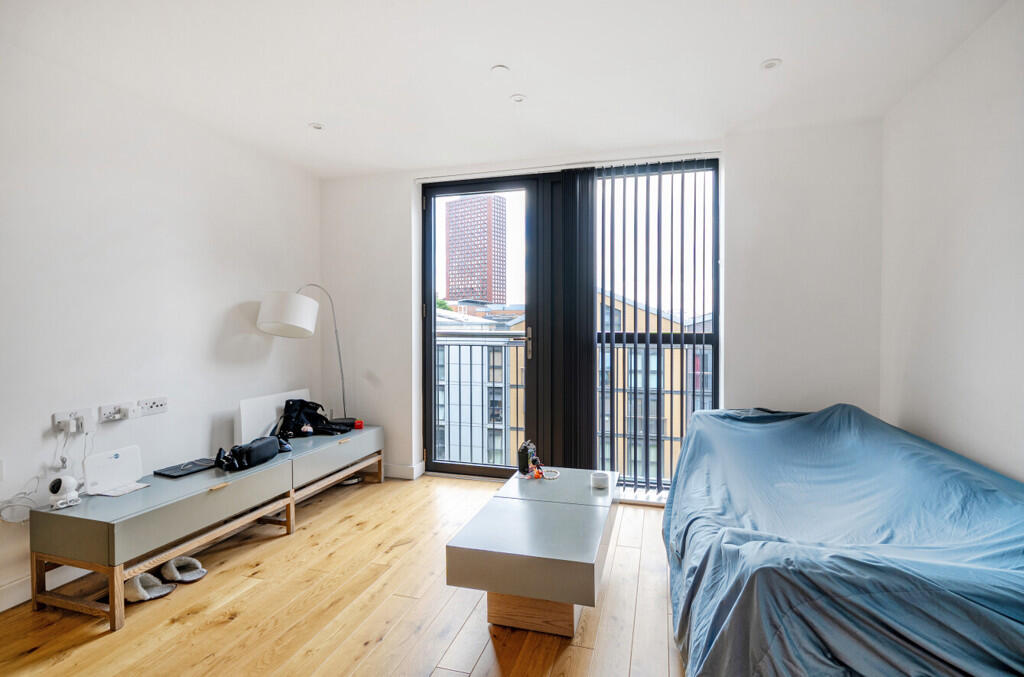 1294105-3-68371e3...