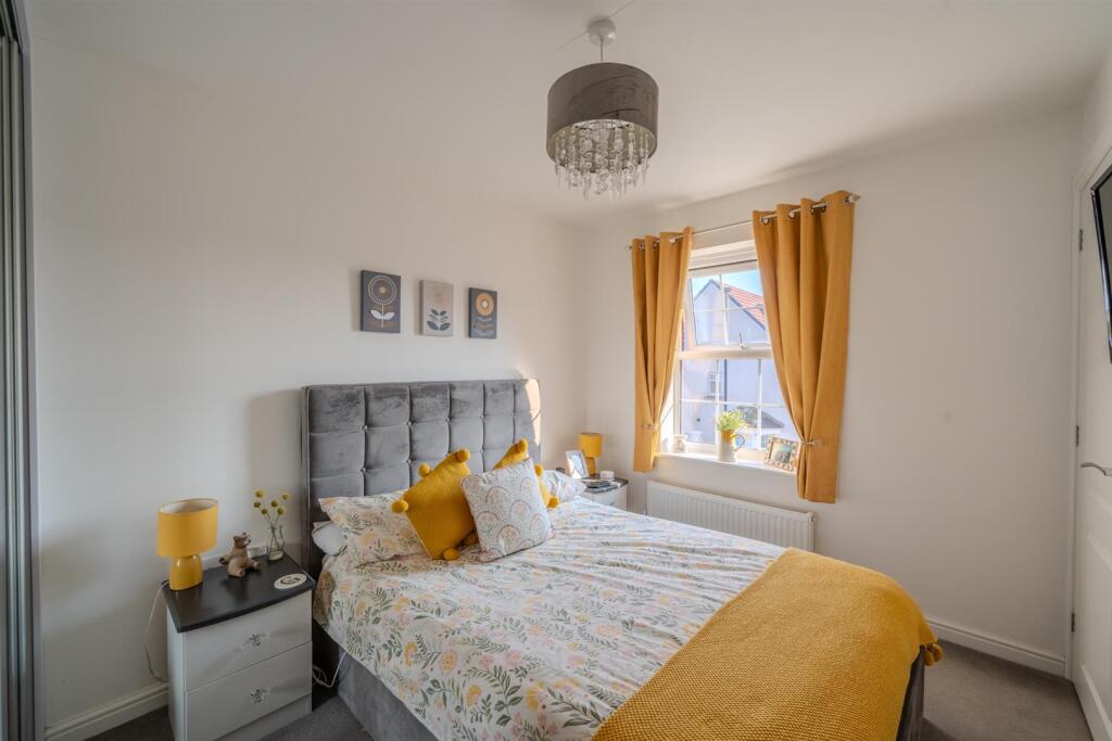 17 Cwrt Carver-1.jpg