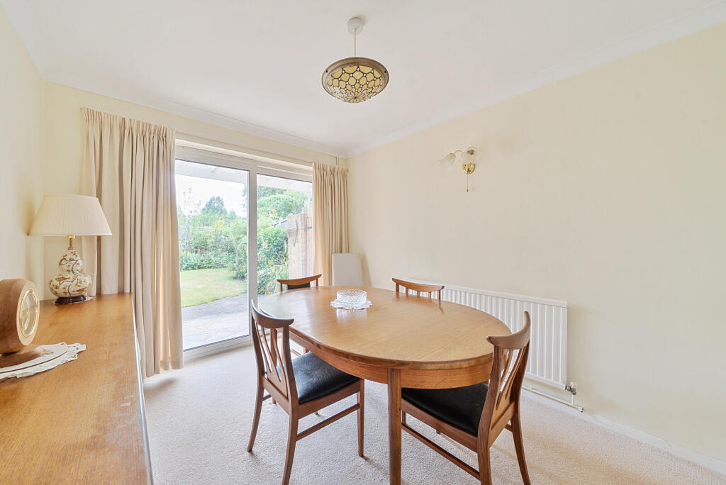 1298502-8-684737a...