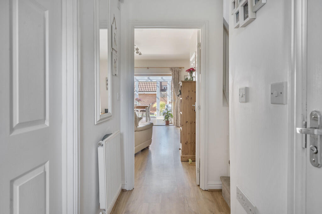 1296998-22-682c4b...