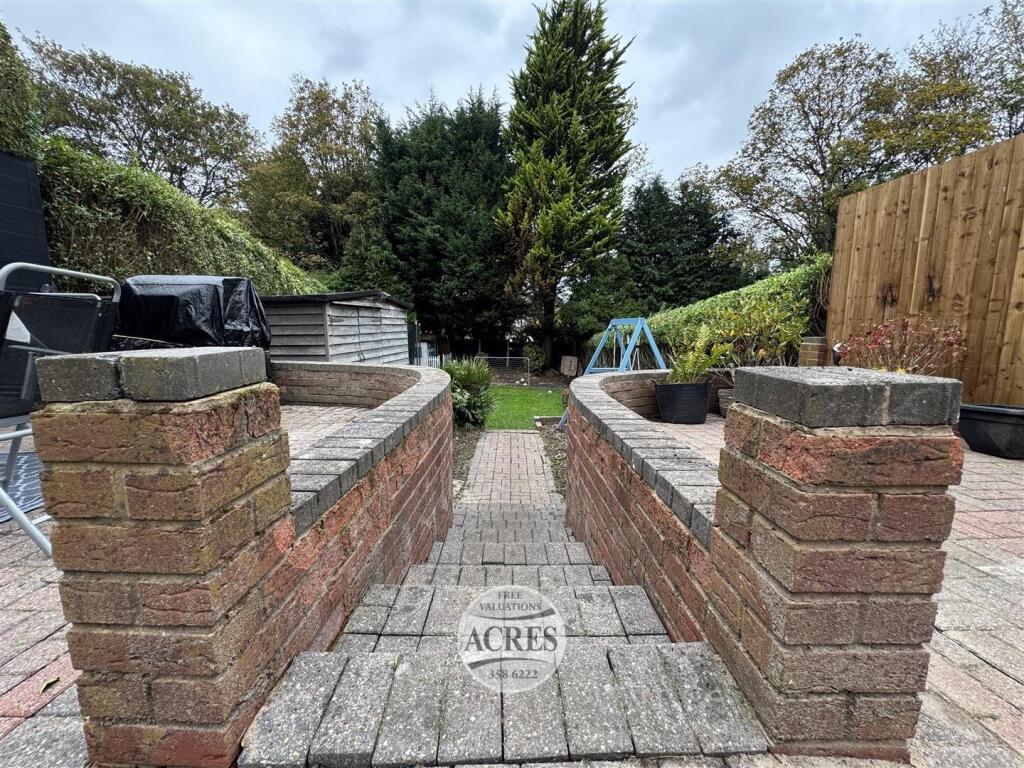 IMG_2572 (Large).jpg