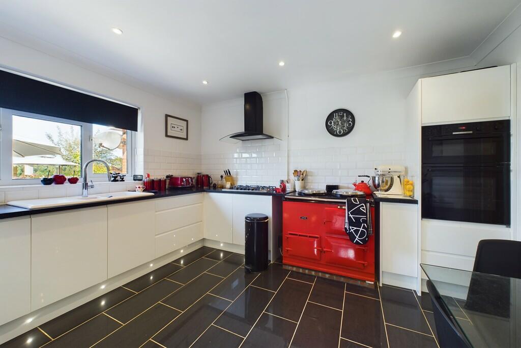 CAM01689G0-PR0426...