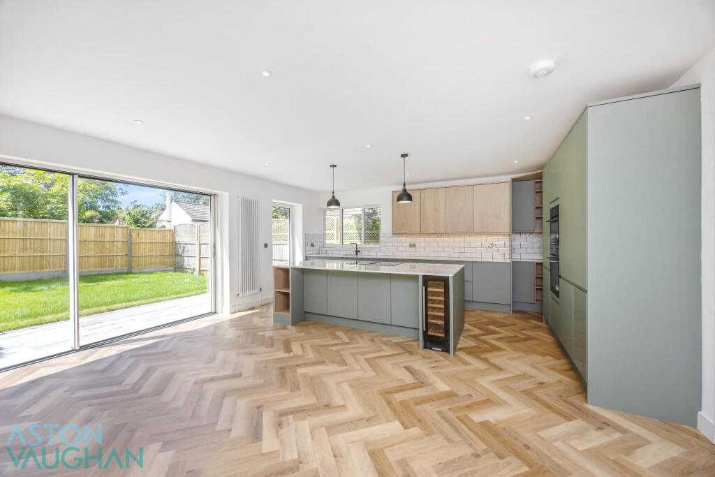 Ridgeside Ave -002.jpg