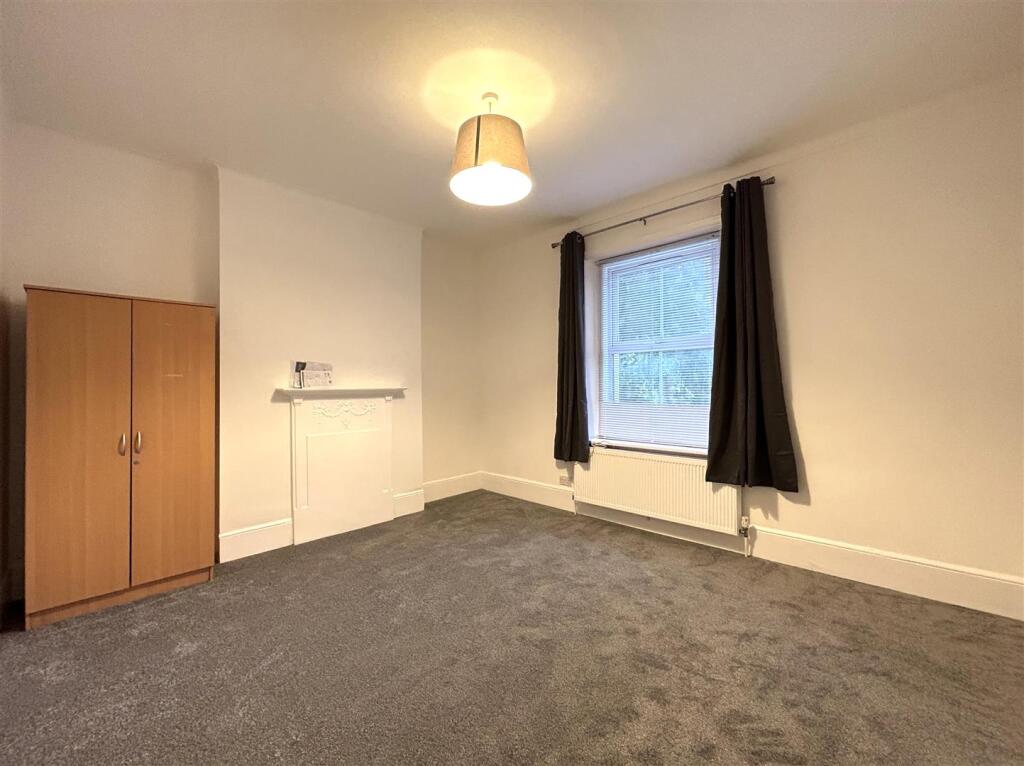 Living Room.JPG
