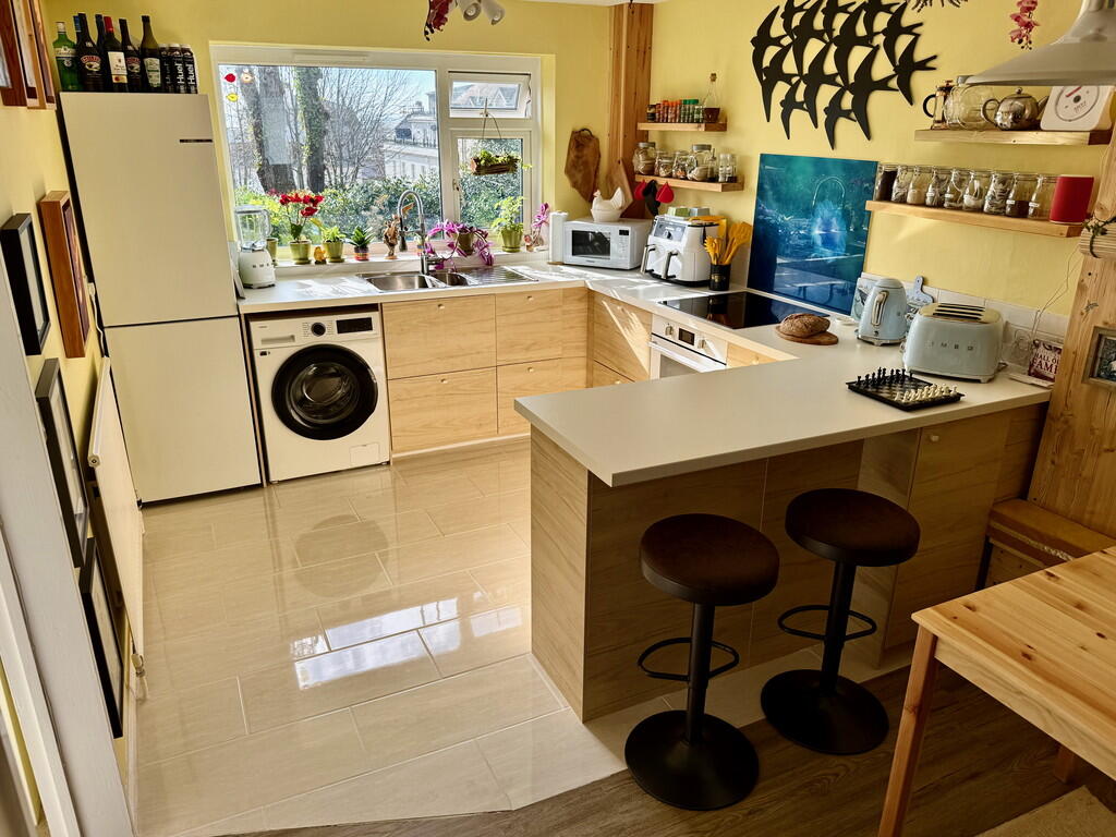 Kitchen 3