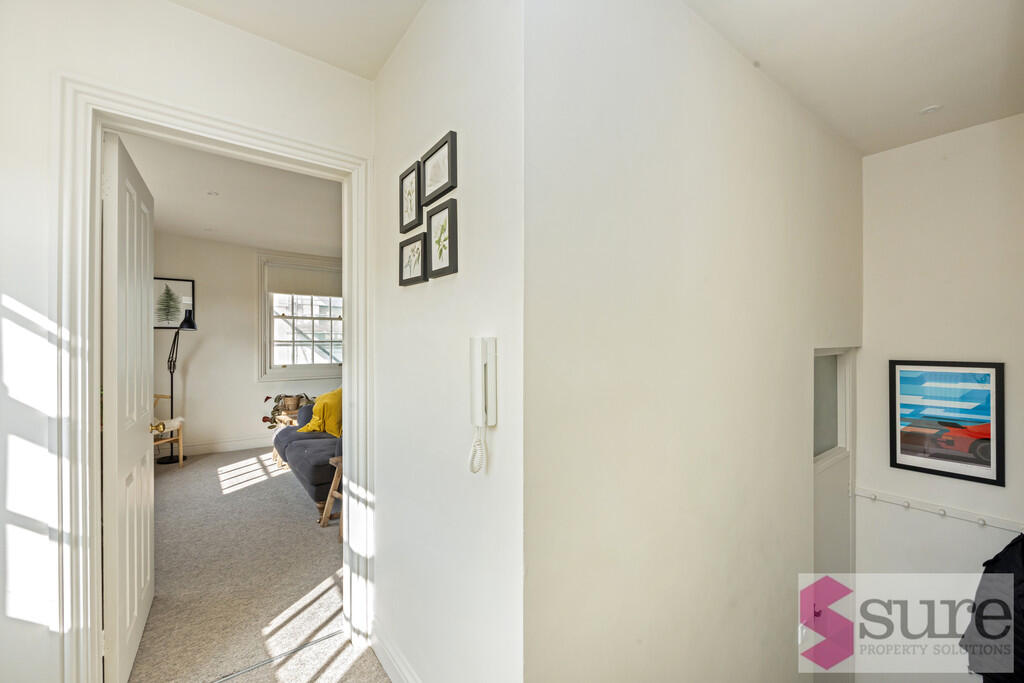 College Place, 36...