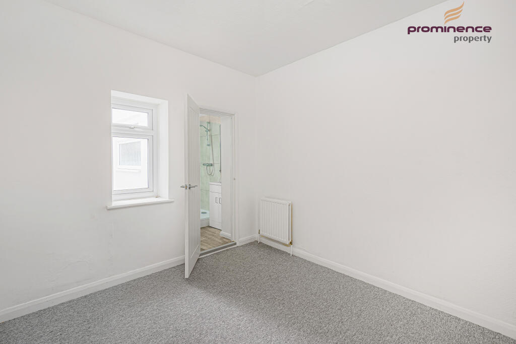 GFF, 91 Roundhill Crescent-3