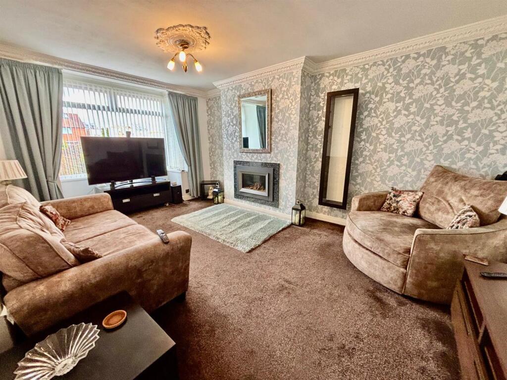 Living Room: