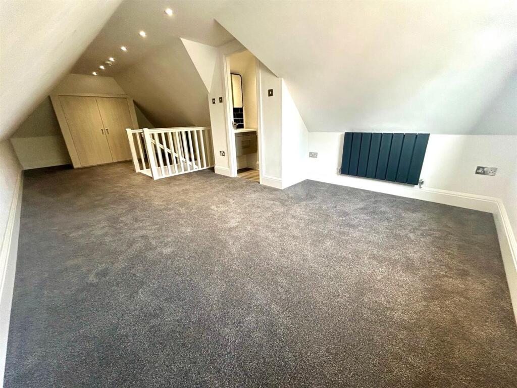 Bedroom 1b.jpg - edited .jpg