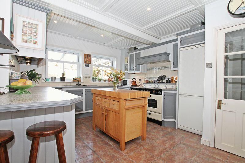 Kitchen (2)