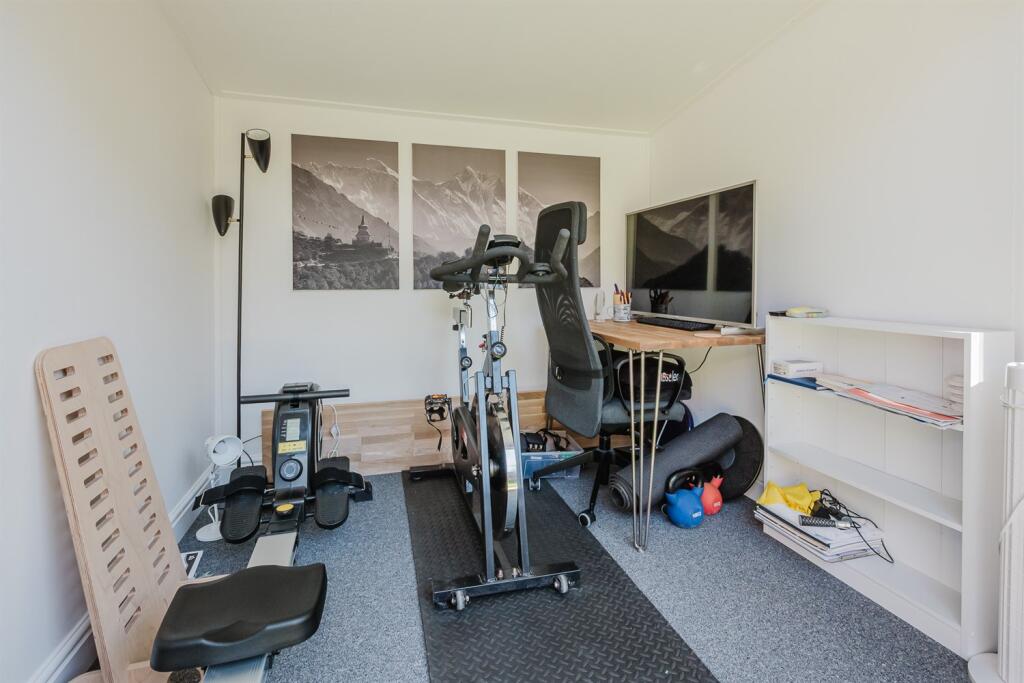 Detached Home Office