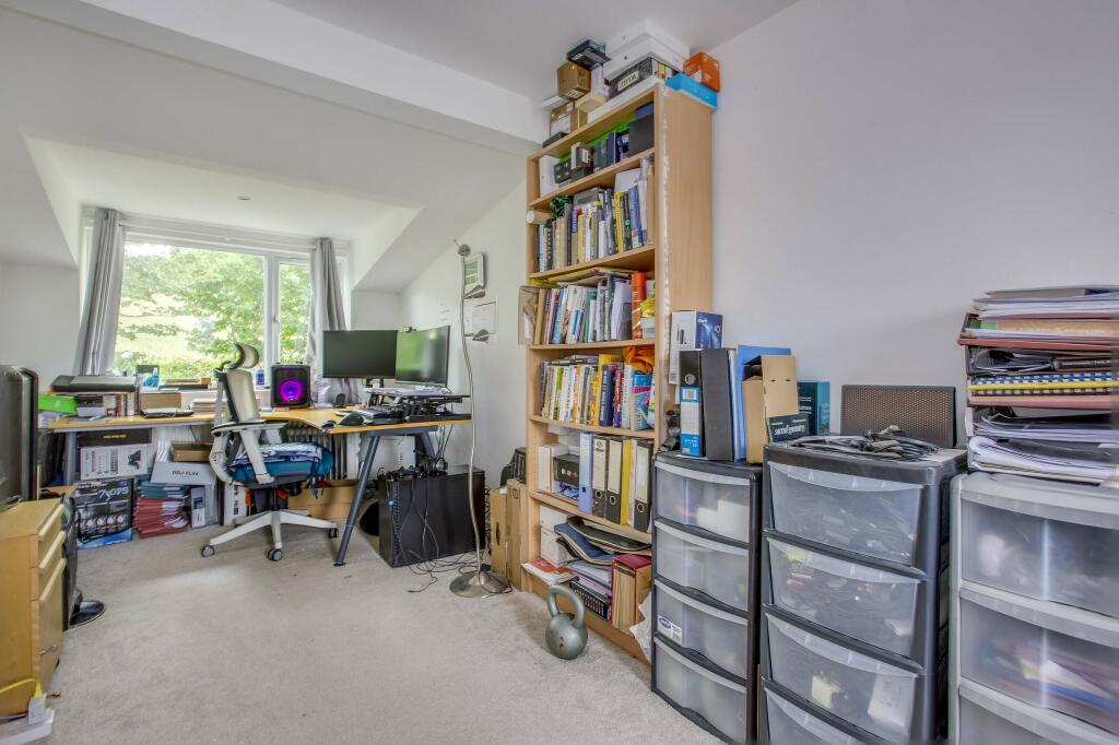 9 Rook Road, HP10 0PY (LOW RES)-10