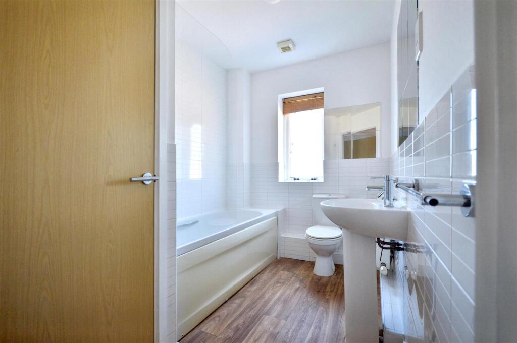 Bathroom.jpeg