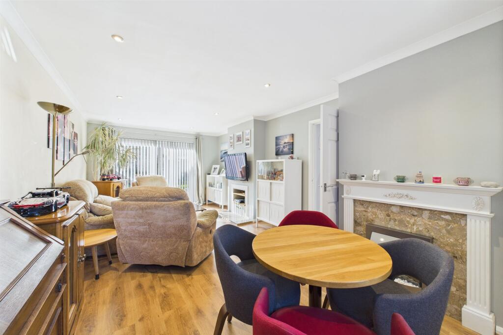 Lounge / Diner