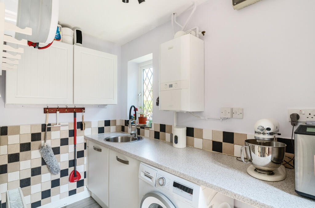 13283181768850c4869a9e