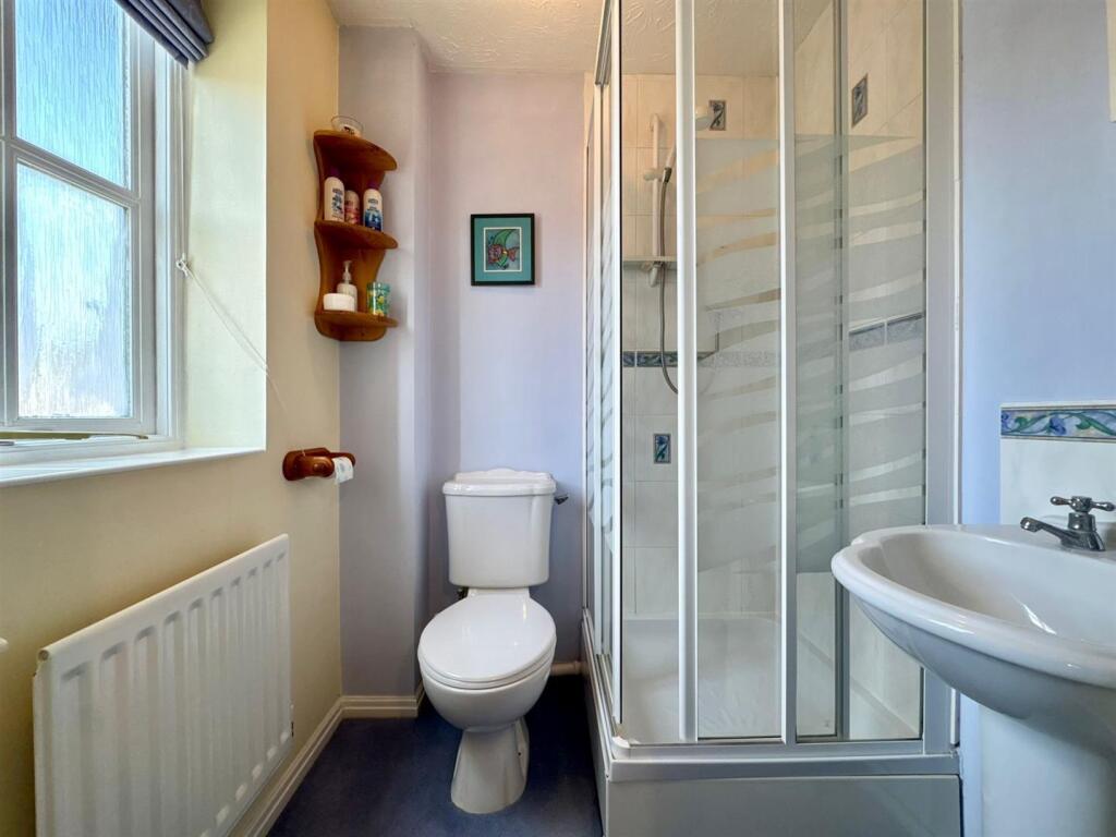Ensuite.jpg