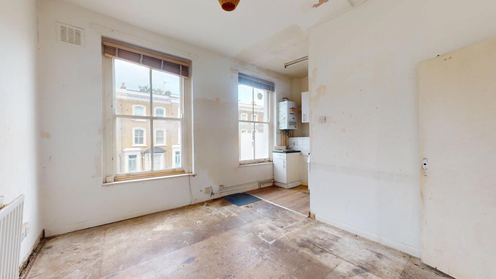 Flat B, 33 Bouverie Road, Stoke Newington, London, N16 0AH
