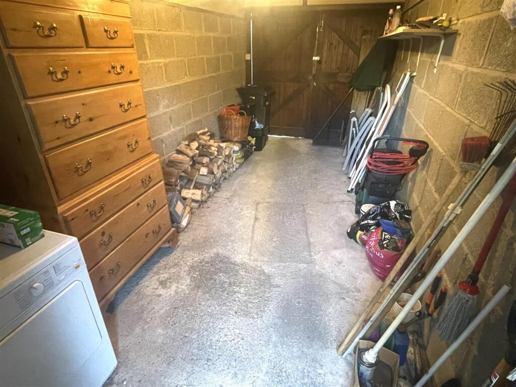 garage.JPG