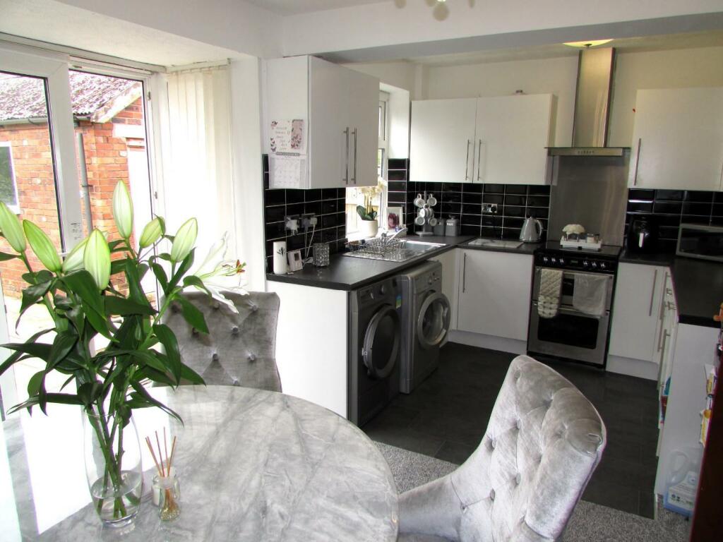 CliftonSt42kit1.JPG