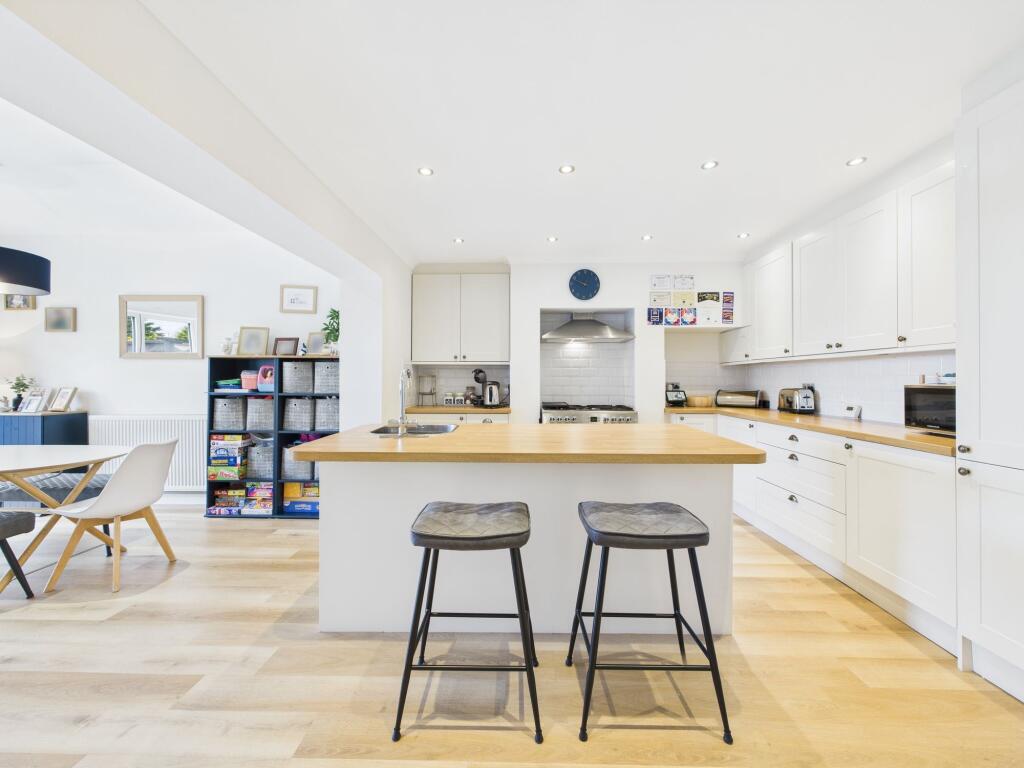 Entertaining Kitchen