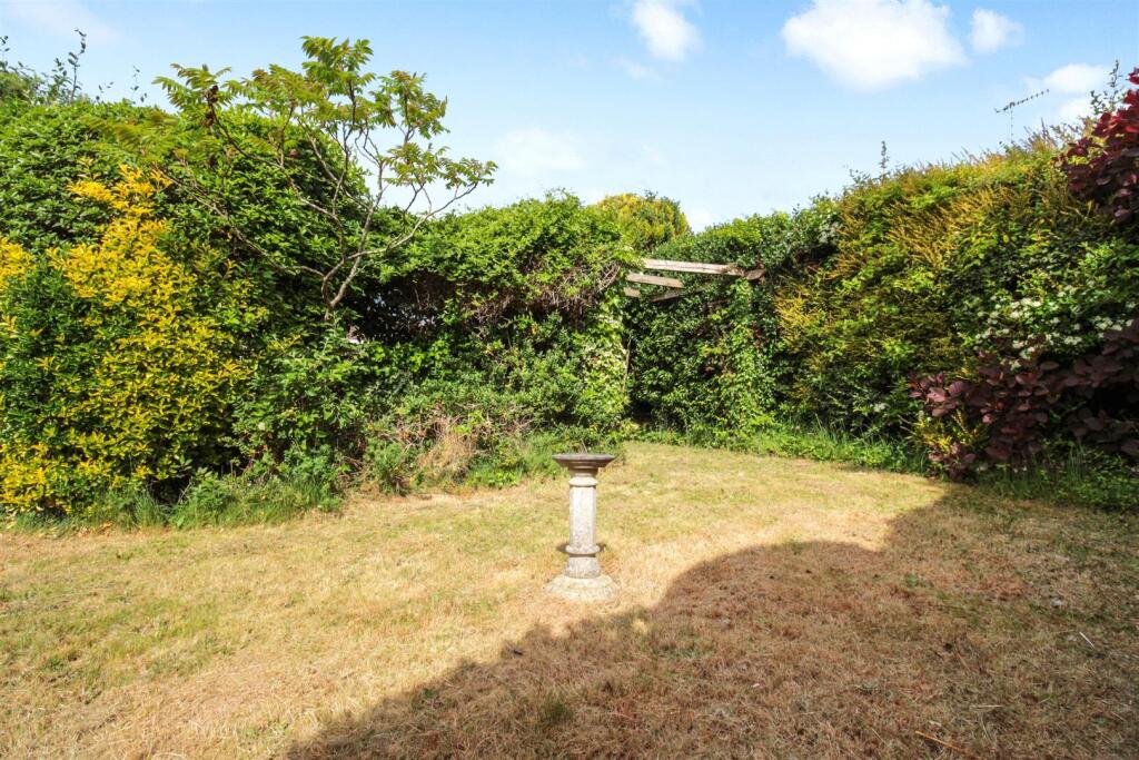 Mersey Road, 6-011.jpg