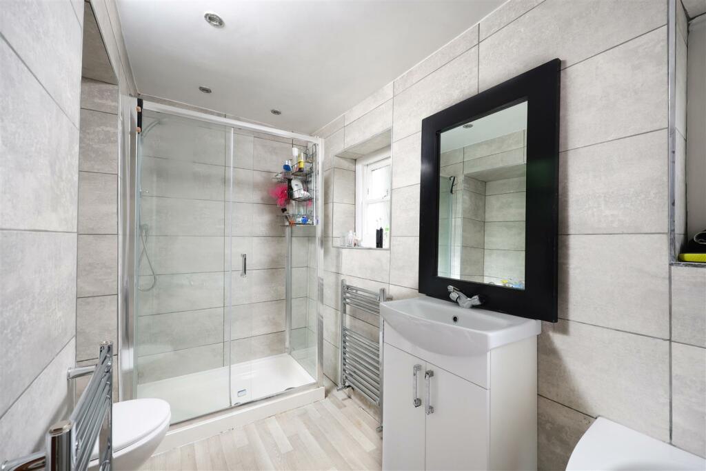 43 Elliston Road 2.JPG