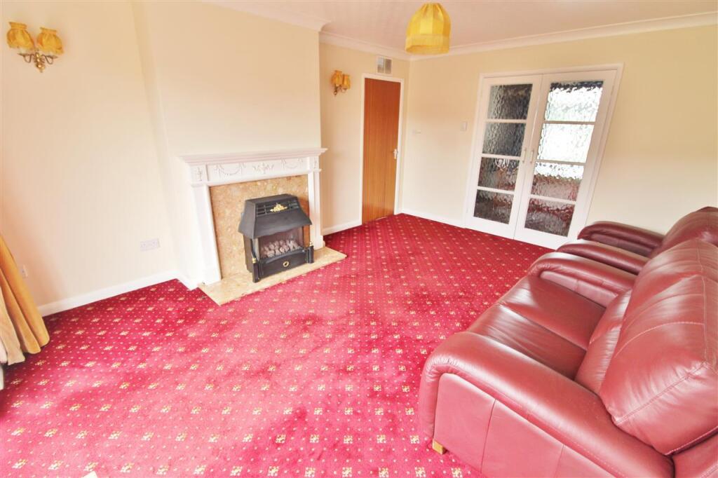 SITTING ROOM -