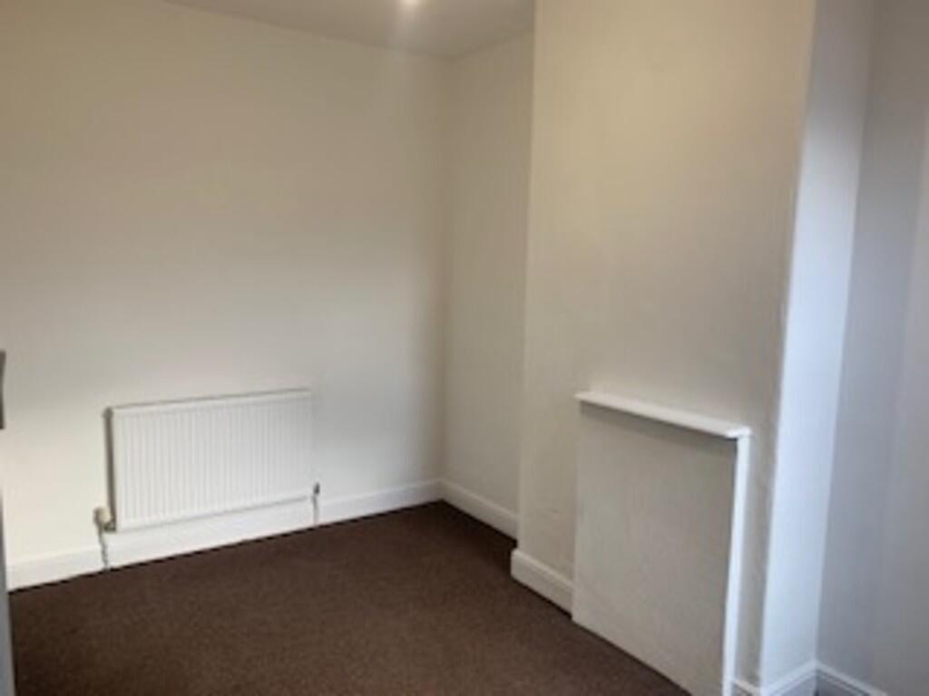 Rear bedroom