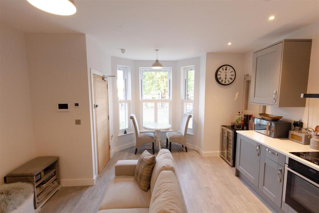 Open Plan Lounge / Kitchen Diner