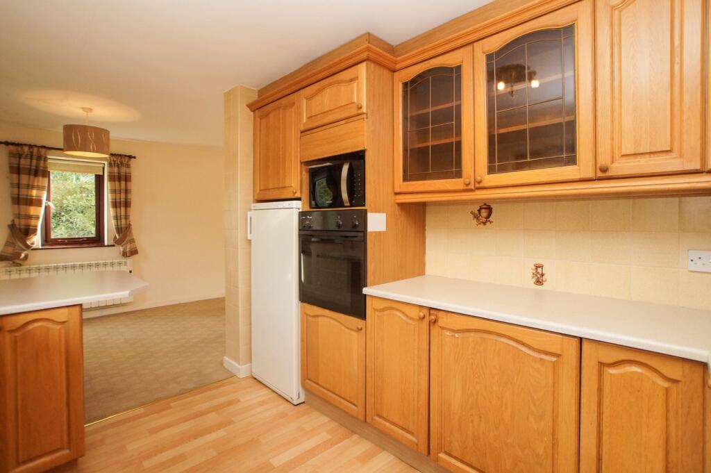 Open plan dining lounge/kitchen