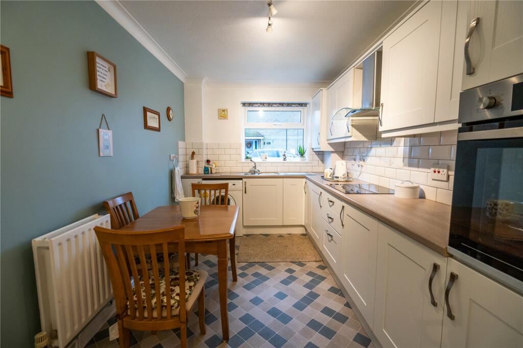 Kitchen (2)