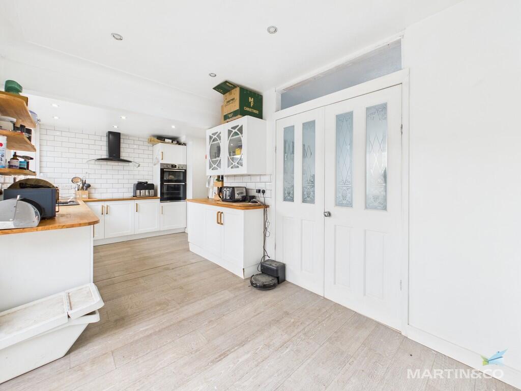 CAM03111G0-PR0425...